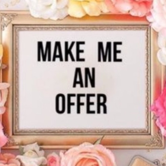 Meet your Posher, Brenda - Picture 2 of 3